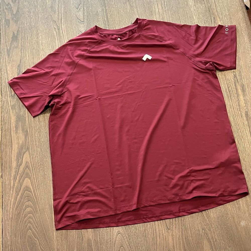 NWOT Tonal Mens Maroon Short Sleeve Workout Shirt Size 2X